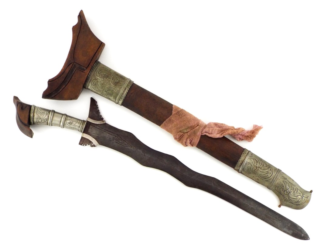 Antique Philippine Moro Warrior KRIS Sword (1 of 10)