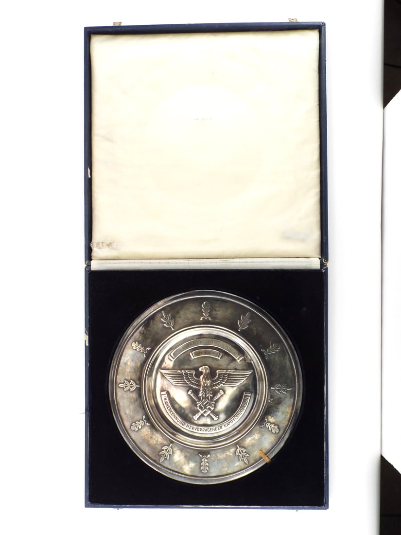 Spectacular Luftwaffe Cased Honour Salver (1 of 16)