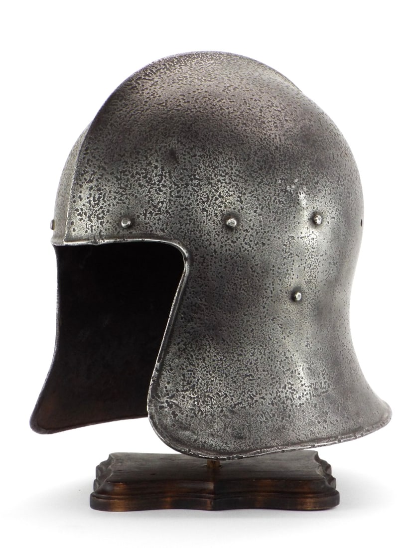 Very Good Italian Renaissance Period Style BARBUTE SALLET Helm (1 of 20)