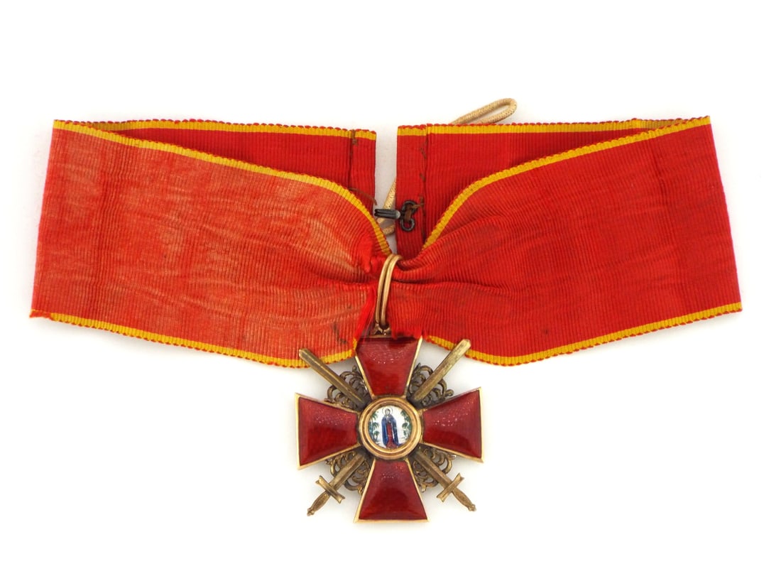 Imperial Russian GOLD Order St. Anna with Swords (1 of 14)