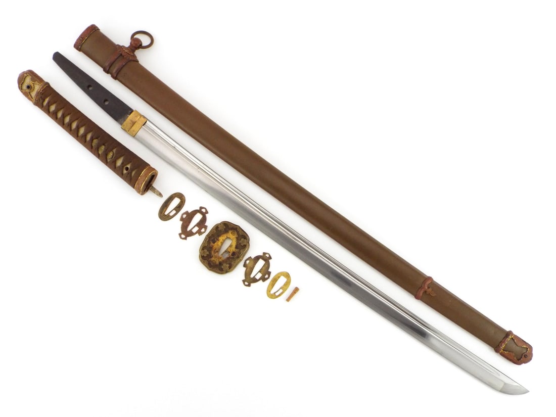 Japanese WWII Gunto Owners Surname SUZU Traditional Late Edo Period Blade: Type 98 Gunto Owners Surname SUZU Traditional Late Edo Period Blade Full Length 38.5 Inches Blade Length 25 Inches