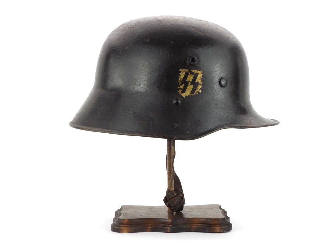 German WWI M18 Stahlhelm Double Decal Helmet (1 of 18)