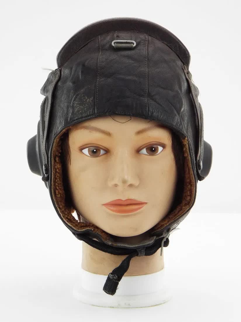 Very Rare Soviet Russia WWII Air Force Woman Officer Pilot Helmet (1 of 17)