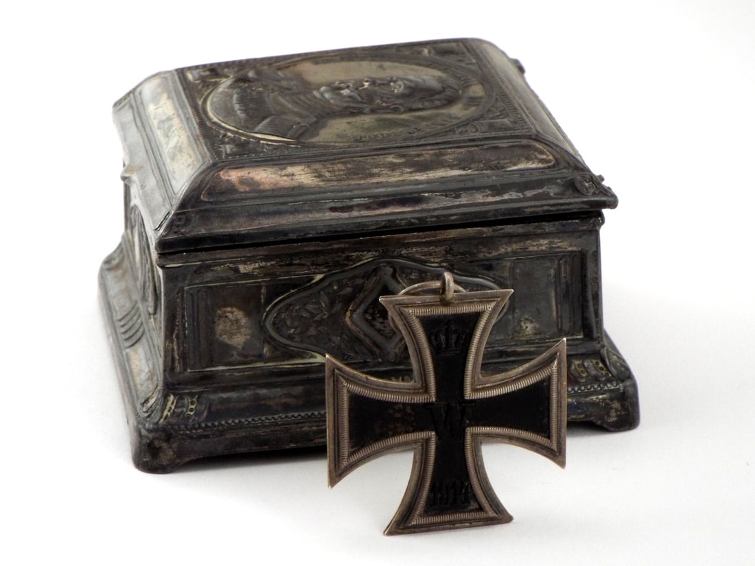 19th C. Prussian Silver Box HINDENBURG Iron Cross (1 of 16)