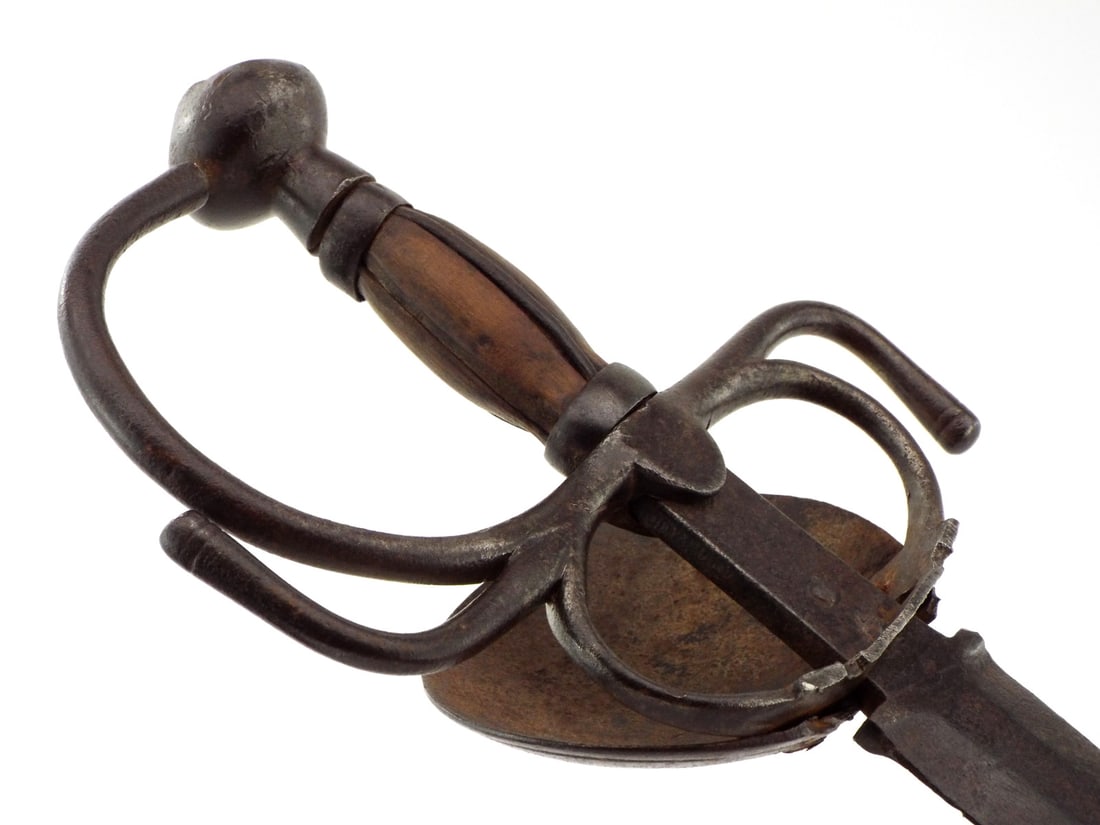 16th-17TH C. Italian CAVALRY BROADSWORD - 18