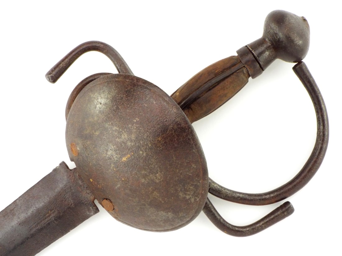 16th-17TH C. Italian CAVALRY BROADSWORD (1 of 20)