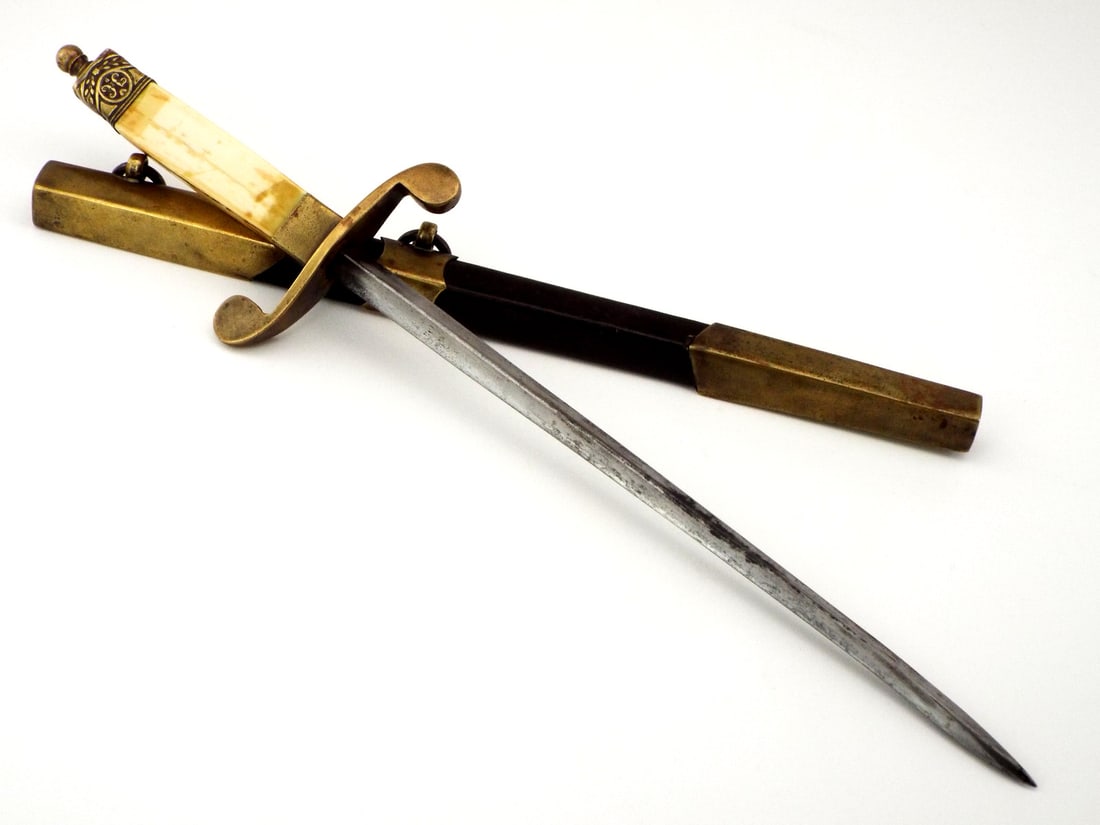 Rare 19th C. to WWI Russian IMPERIAL NAVY Officers DIRK: Tsar Nicholas II Period Naval Officers Dagger. Elegant diamond blade showing fine greyish patina. Gilded brass mounts exhibiting mellowed surfaces, grip carved from elephant with cream mellowing benea