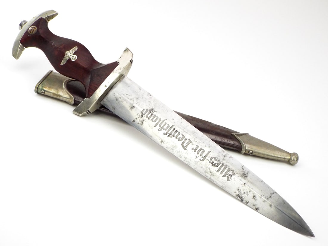 Early German WWII Ground ROHM SA Dagger by EICKHORN SOLINGEN: “Alles fur Deutschland” (all for Germany) motto stamped on the double edged blade. This does not appear to have been a factory executed grinding. Full Length 15 Inches Blade Length 9 Inches