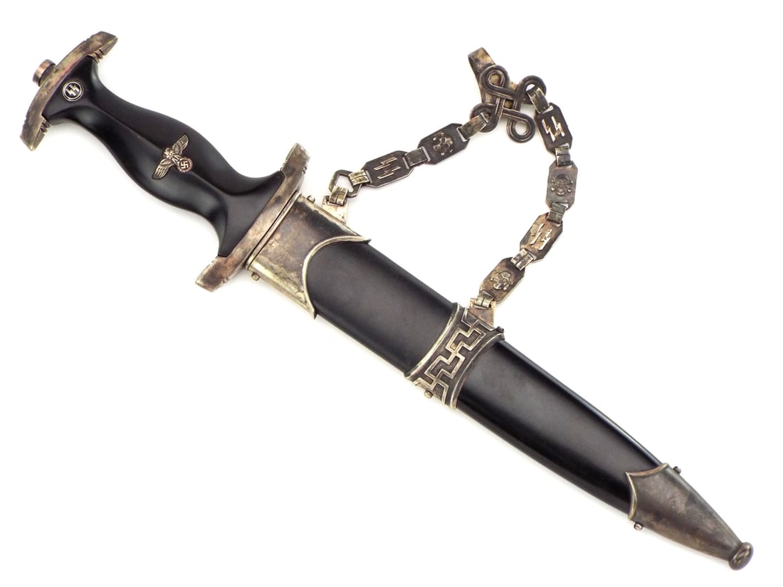 German WWII PARTS Chained SS Dagger: German WWII PARTS Chained SS Dagger. Full length 14.5 Inches Blade length 9.5 Inches