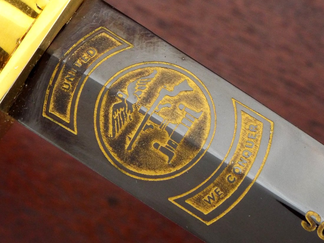 Commemorative FS COMMANDO DAGGER Boxed - 15