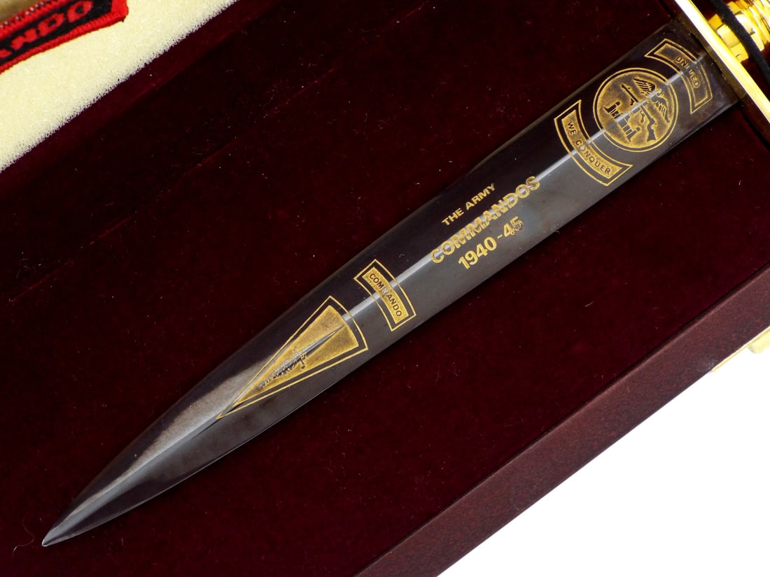 Commemorative FS COMMANDO DAGGER Boxed - 8
