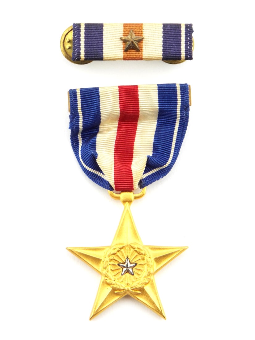 Silver Star WWI 1934 First Issue with Wrapped Brooch Unnamed/Unnumbered: Silver Star WWI 1934 First Issue with Wrapped Brooch Unnamed/Unnumbered