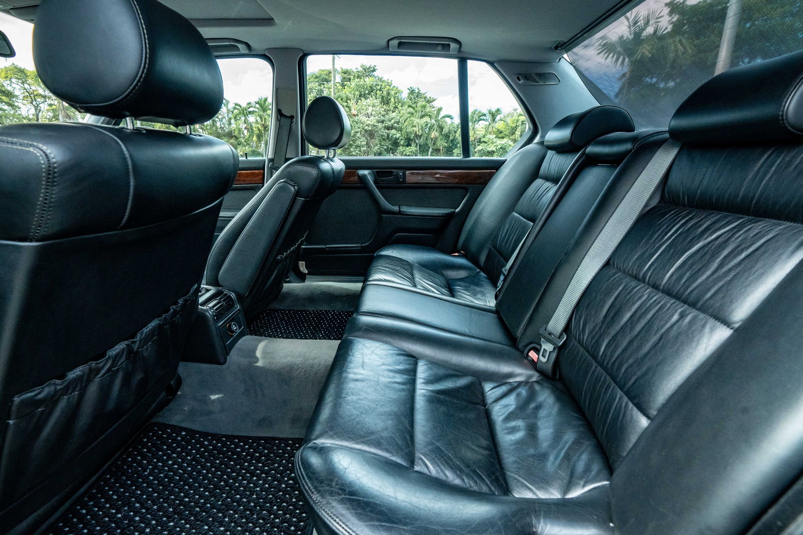 1989 BMW E32 750il (5% Buyer's Premium) - 12