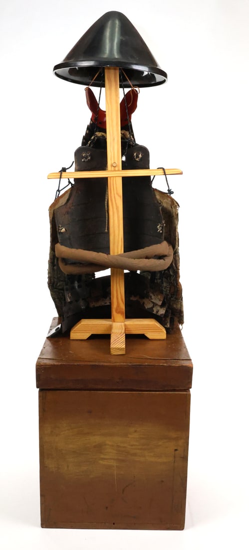 Battle Scarred EDO Era Japanese Samurai ARMOR & Jingasa Gold Lacquer Wheel Mon - 8