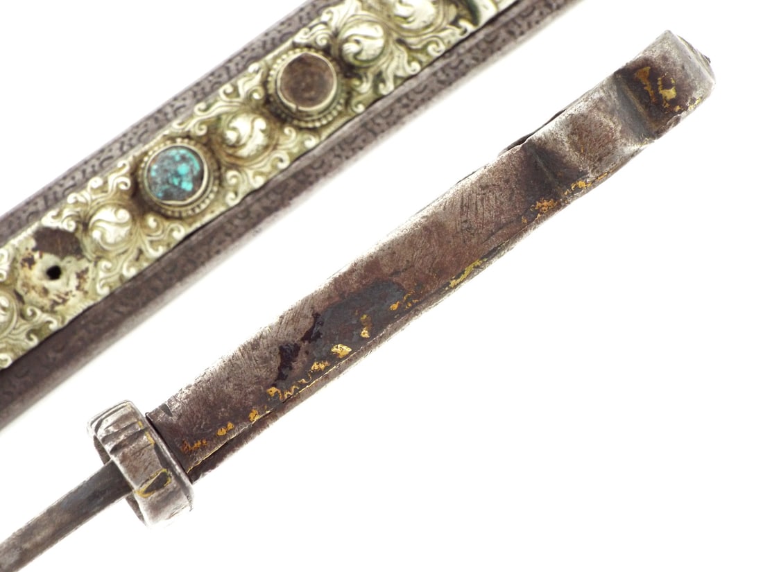 18th Century Tibetan Silver and Gemstone Mounted Sword. - 7