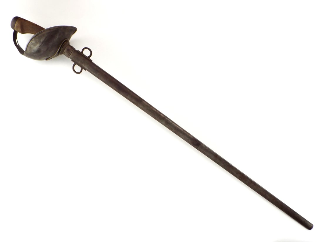 British-Canadian WWI P1908 CAVALRY SWORD (1 of 20)
