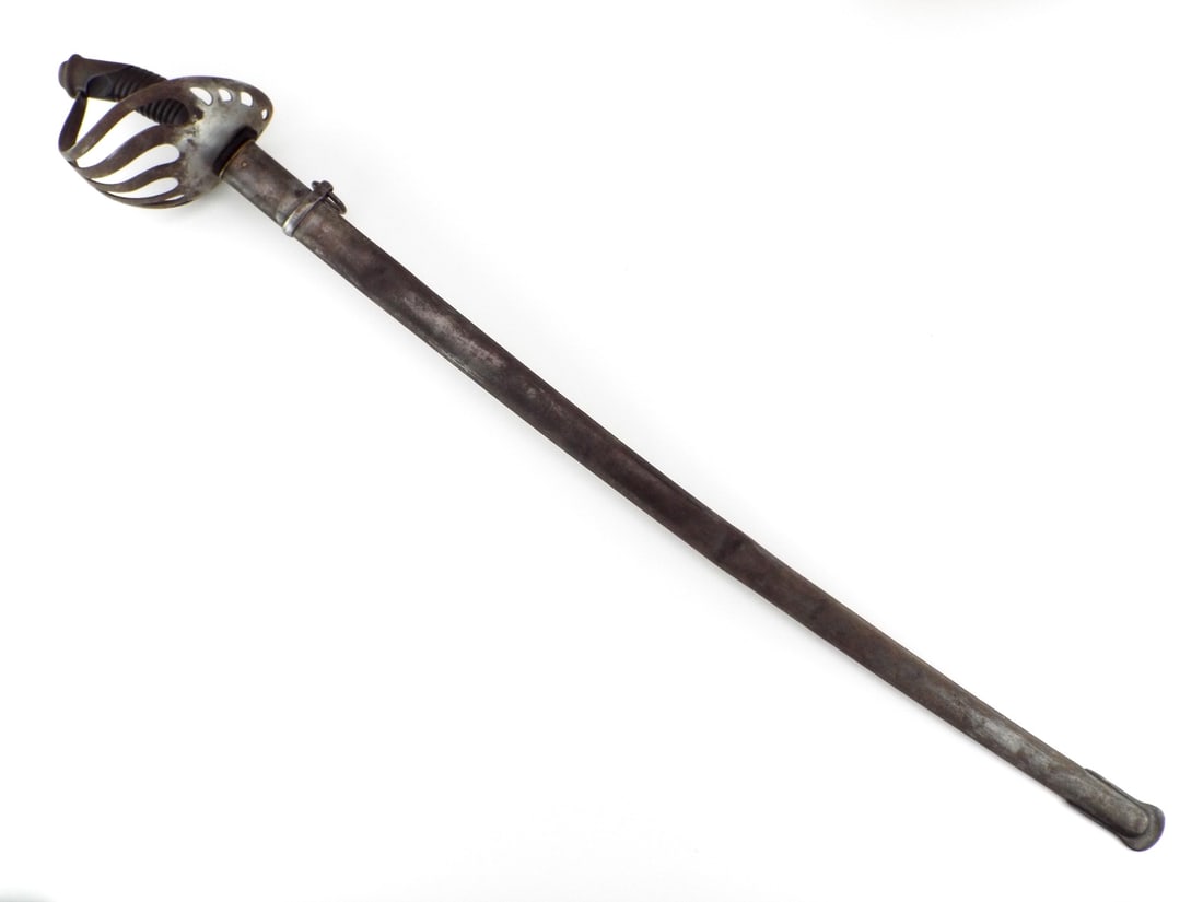 Very Rare Chilean M1890 Heavy CAVALRY Sword (1 of 19)