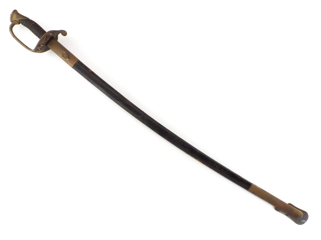 ID'd US WWII USMC OFFICER SWORD Otto E. Glossbrenner (1 of 20)