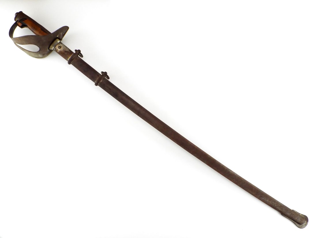 Italian WWI-WWII M1909 Cavalry Trooper Sword & Scabbard Matching Serial (1 of 18)