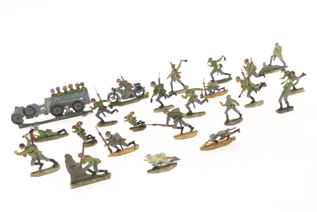 German WWII Childs Lead Soldiers (1 of 20)