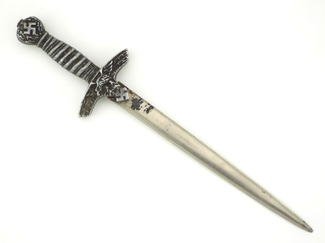 German WWII MINIATURE Luftwaffe Officer Dagger Globe Pommel (1 of 13)
