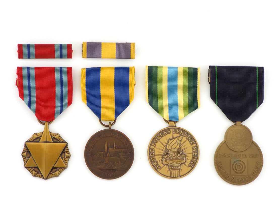 Impressive Multi-Era US MILITARY MEDALS GROUP (1 of 6)