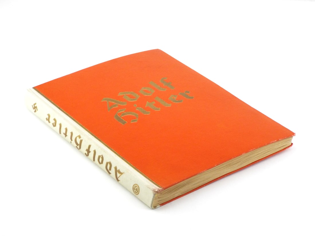 Pristine German WWII Fuhrer CIGARETTE CARD ALBUM (1 of 6)