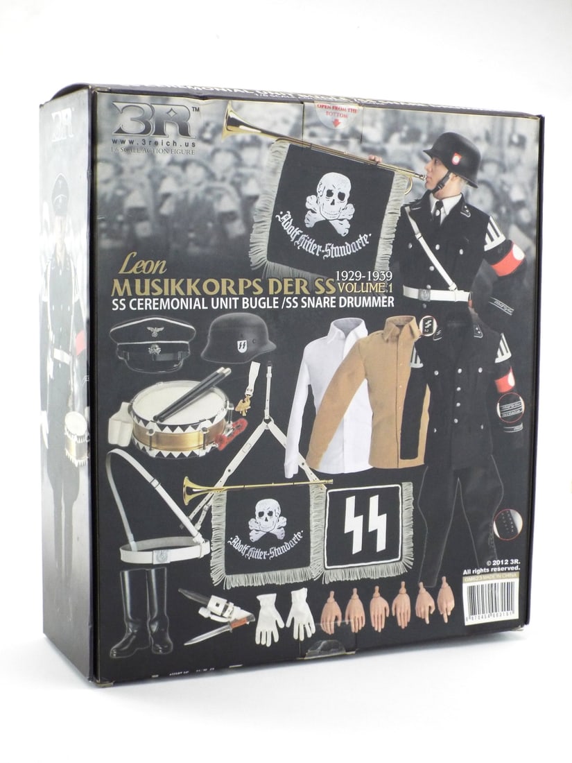 Never Unsealed German WWII MUSIKKORPS CEREMONIAL BUGLE AND DRUMMER 3R (1 of 8)