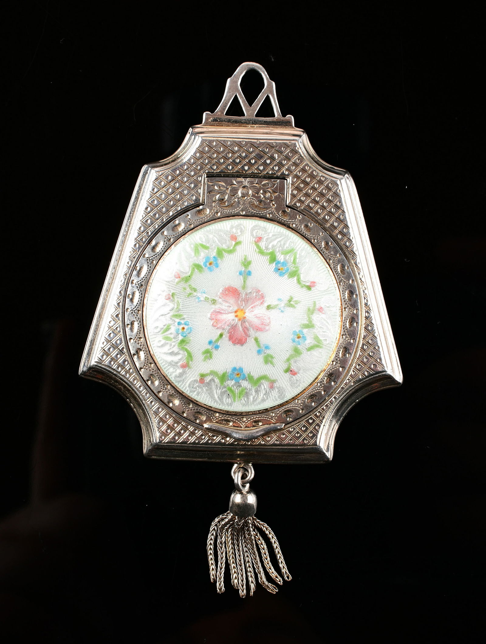 Cameo: Cameo. Direct credit card payment will not be accepted for this Lot. Accepted payment methods include cash, certified bank check, wire transfer, and ACH.