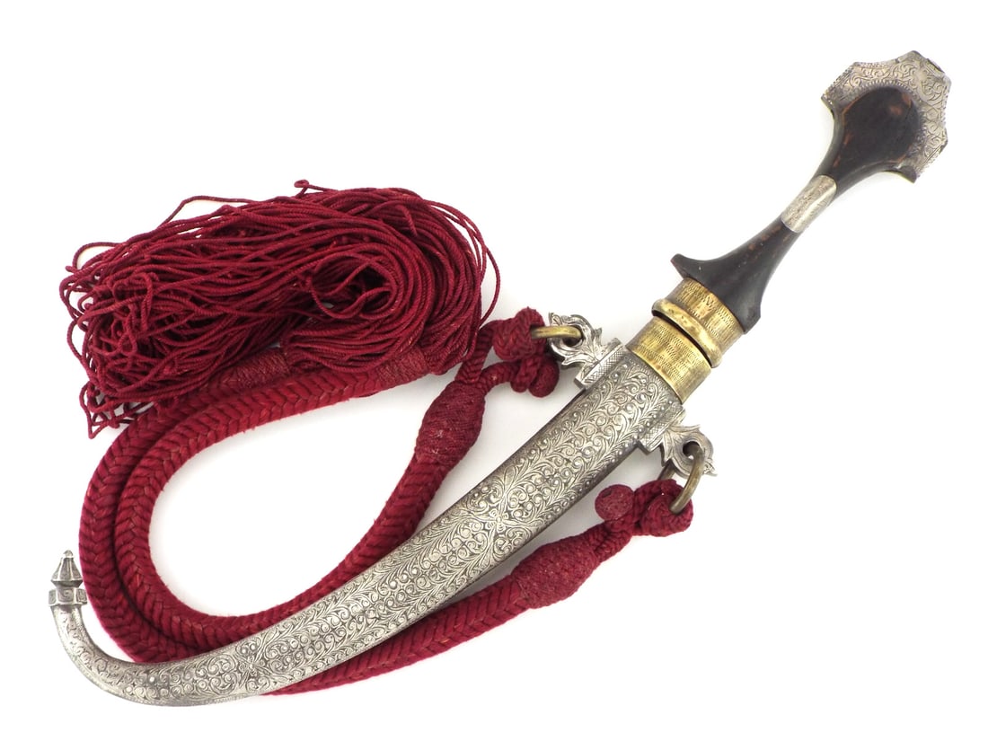 Antique Islamic Moroccan KOUMMYA Dagger Silver Mounts (1 of 20)