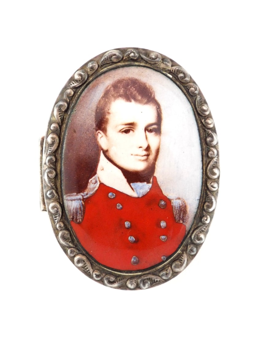 19th century vesta case with English officer portrait (1 of 9)