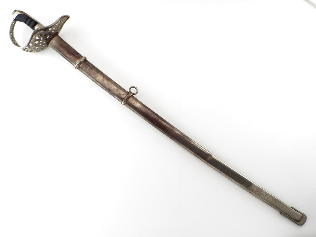 British Crimean War INFANTRY OFFICER SWORD Steel Gothic Hilt (1 of 16)