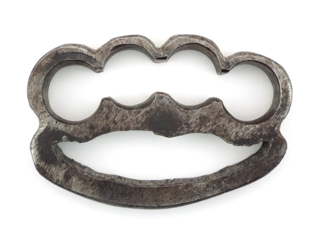 Heavy Design WWII Robust KNUCKLE DUSTER (1 of 10)