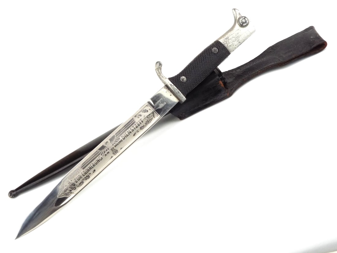German WWII DRESS BAYONET DAGGER with Engraved Commemorative Blade (1 of 16)