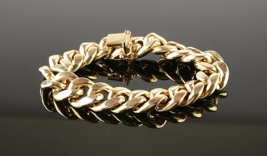 14k Yellow Gold 15mm Miami Cuban Link Bracelet 7.5": Weight : 46.3g. Length : for wrist up to 7.5". Stamped : 14k. Direct credit card payment will not be accepted for this Lot. Accepted payment methods include cash, certified bank check, wire transfer, 
