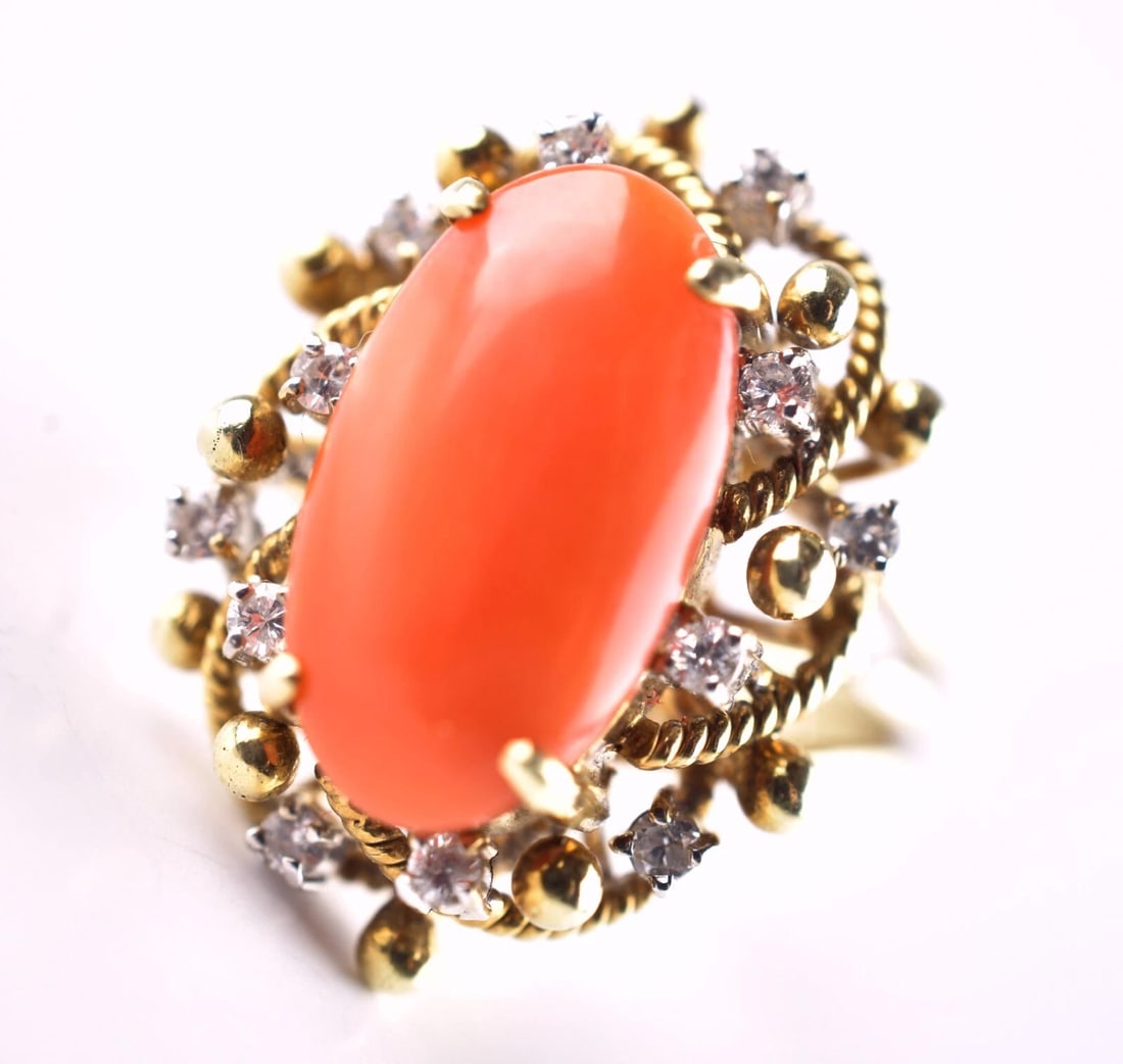 14k Yellow Gold Diamond Red Coral Ring Size 6: Size : 6. Weight : 9.1 g. Marked : 14k. Direct credit card payment will not be accepted for this Lot. Accepted payment methods include cash, certified bank check, wire transfer, and ACH.