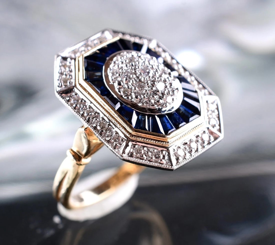 Art Deco Natural Sapphire Diamond Ring 14K Two-Tone Gold Size 7.5: Size : 7.5. Weight : 6.2g. Stamped : 14k. Stone creation : natural. Direct credit card payment will not be accepted for this Lot. Accepted payment methods include cash, certified bank check, wire tran