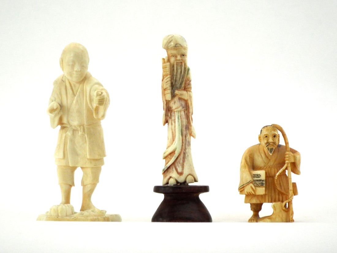 Group of Three Very fine Japanese Carved Figurines (1 of 10)