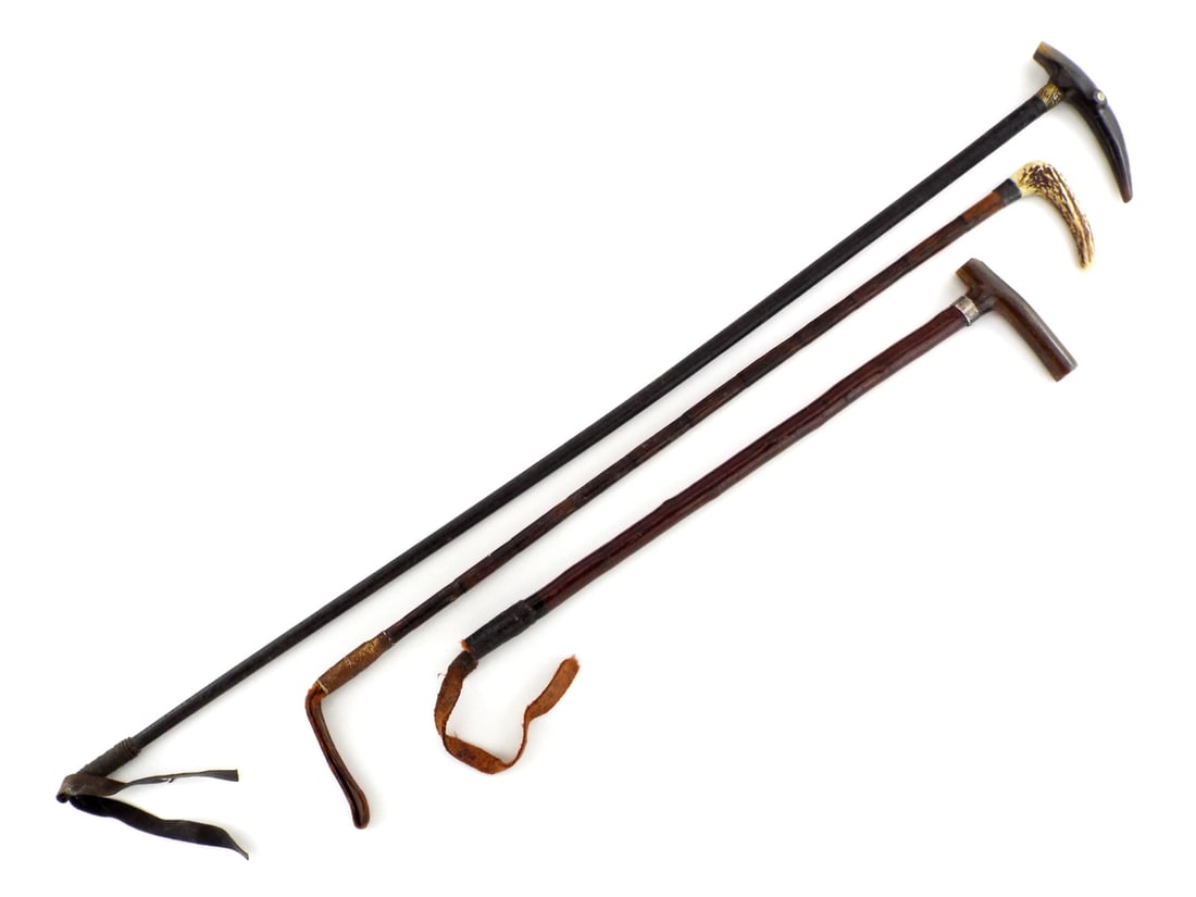 Lot of 3 British late 19th C. Horse Crops Antler Horn & Leather (1 of 8)