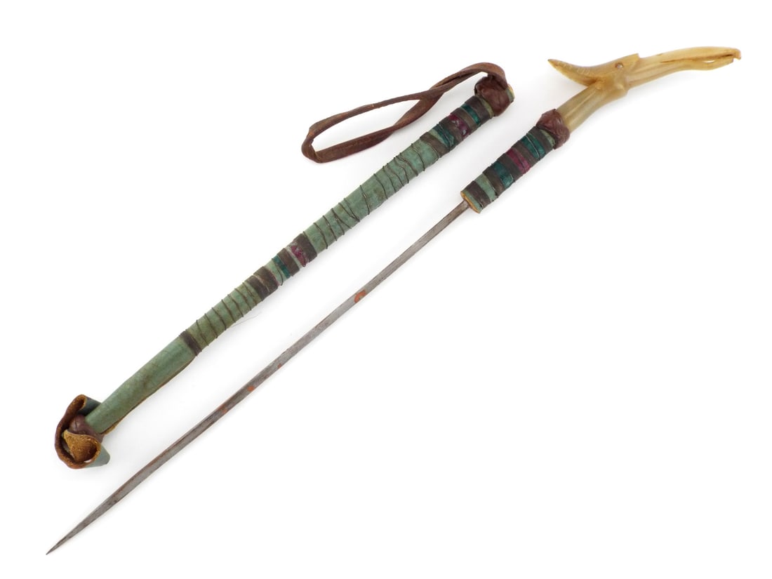 Very Fine Horse Riding Crop with Carved Handle & Red Glass Eyes (1 of 10)