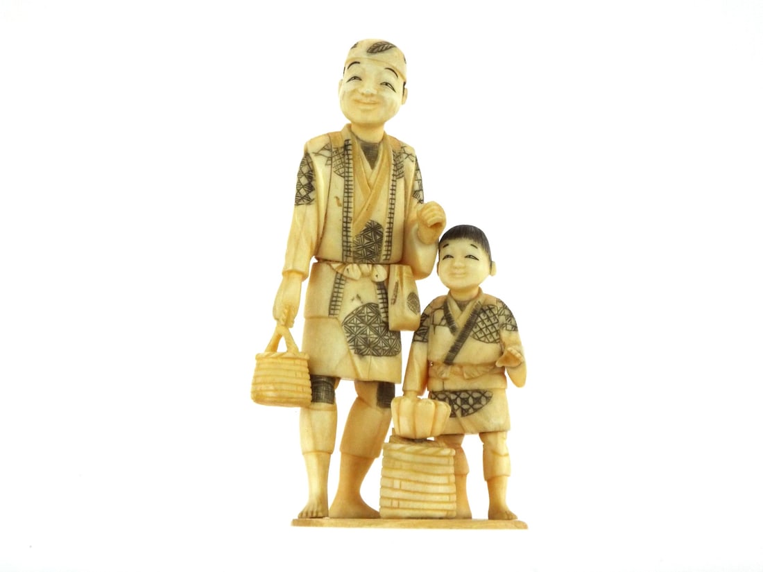 Fine Japanese Meiji Display Sculpture GYOKUZAN Standing Figures (1 of 14)