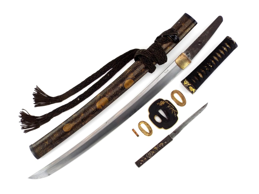 Gorgeously Mounted Shin Shinto Wakizashi (1 of 20)