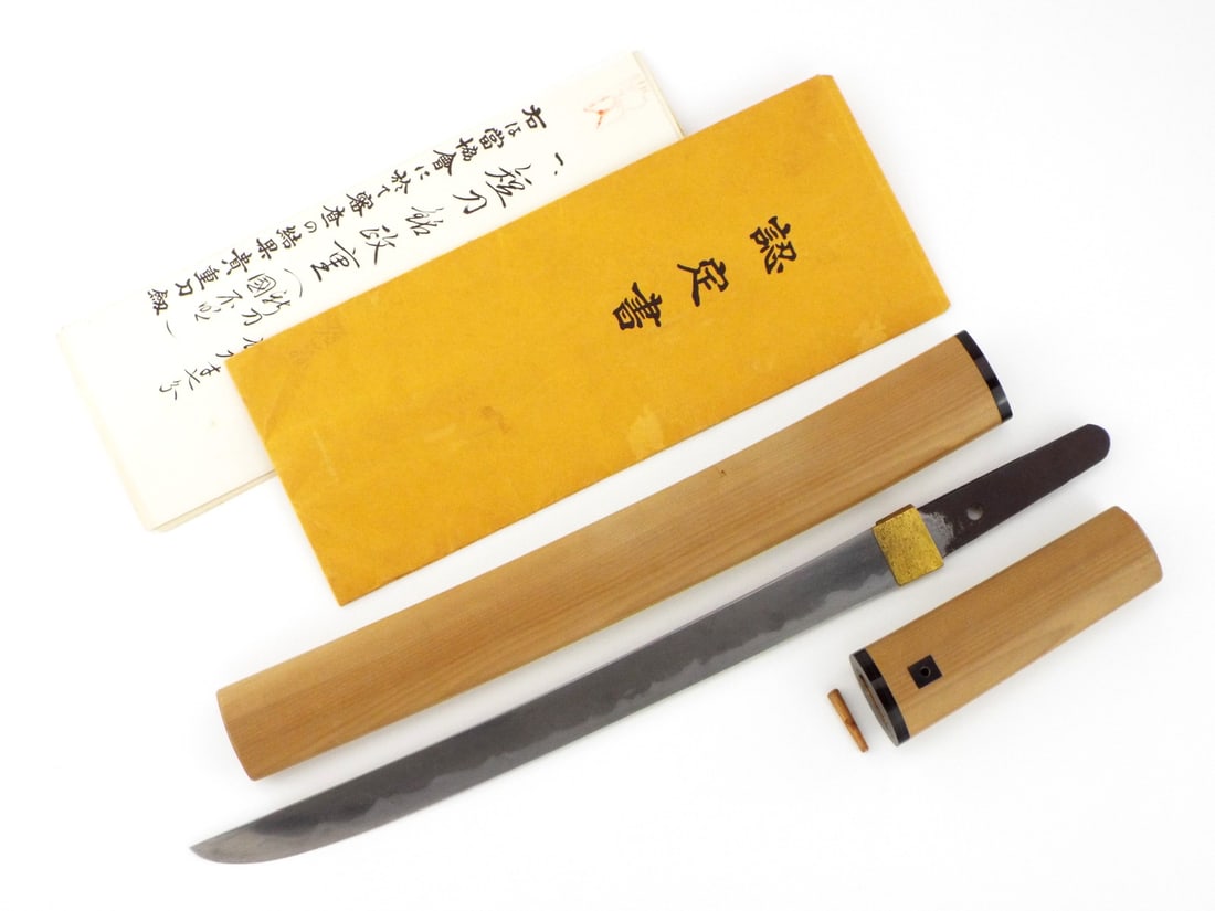 Japanese Samurai Tanto Sunnobi Kanenobu signed Shinshinto Late Edo Certificate CKK.: Tanto Sunnobi Kanenobu signed Shinshinto Late Edo Certificate CKK. Full Length 22 Inches Blade Length 14 Inches.