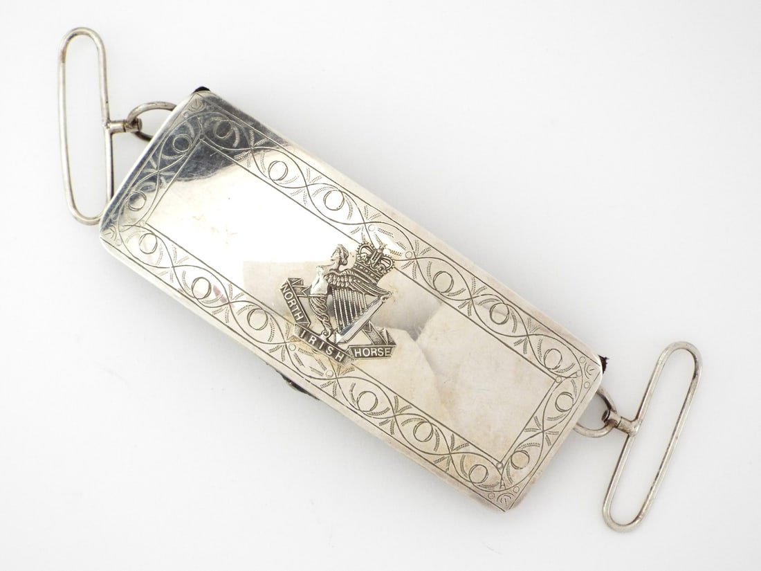 Rare Irish Cavalry Officer’s silver belt pouch (1 of 17)