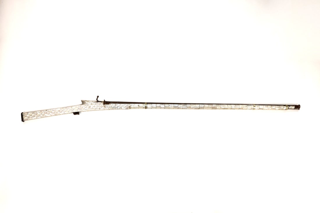 Indian 17th C. Matchlock Gun ROYAL JAIGARH FORT ARSENAL Mark MOP Mosaic: Heavy forged steel barrel displays a rich dark grey patina, minor localized surface oxidation, featuring a distinct, deep arsenal tracking stamp reading JPR XR2 over 892 directly on the breech. In the