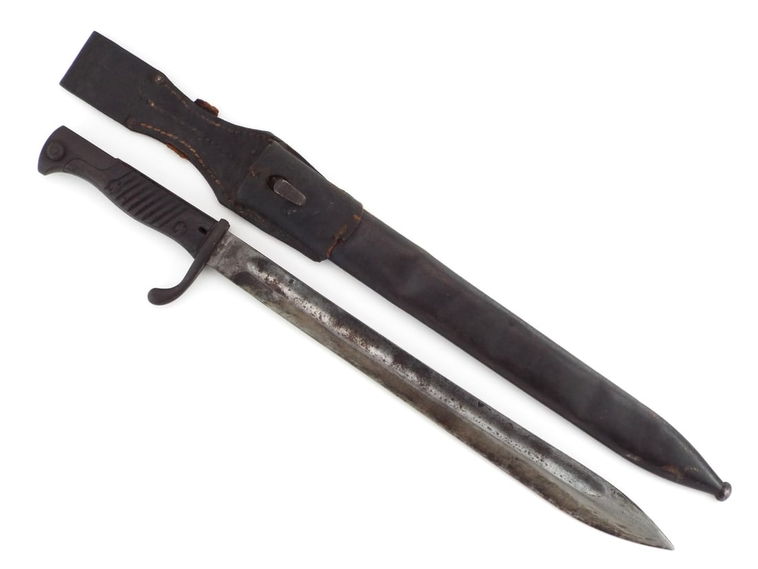 German WWI Butcher Bayonet (1 of 6)