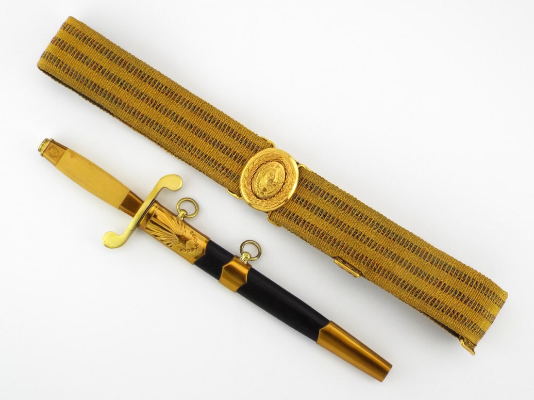Russian WWII Naval Officer Dagger & Belt (1 of 6)