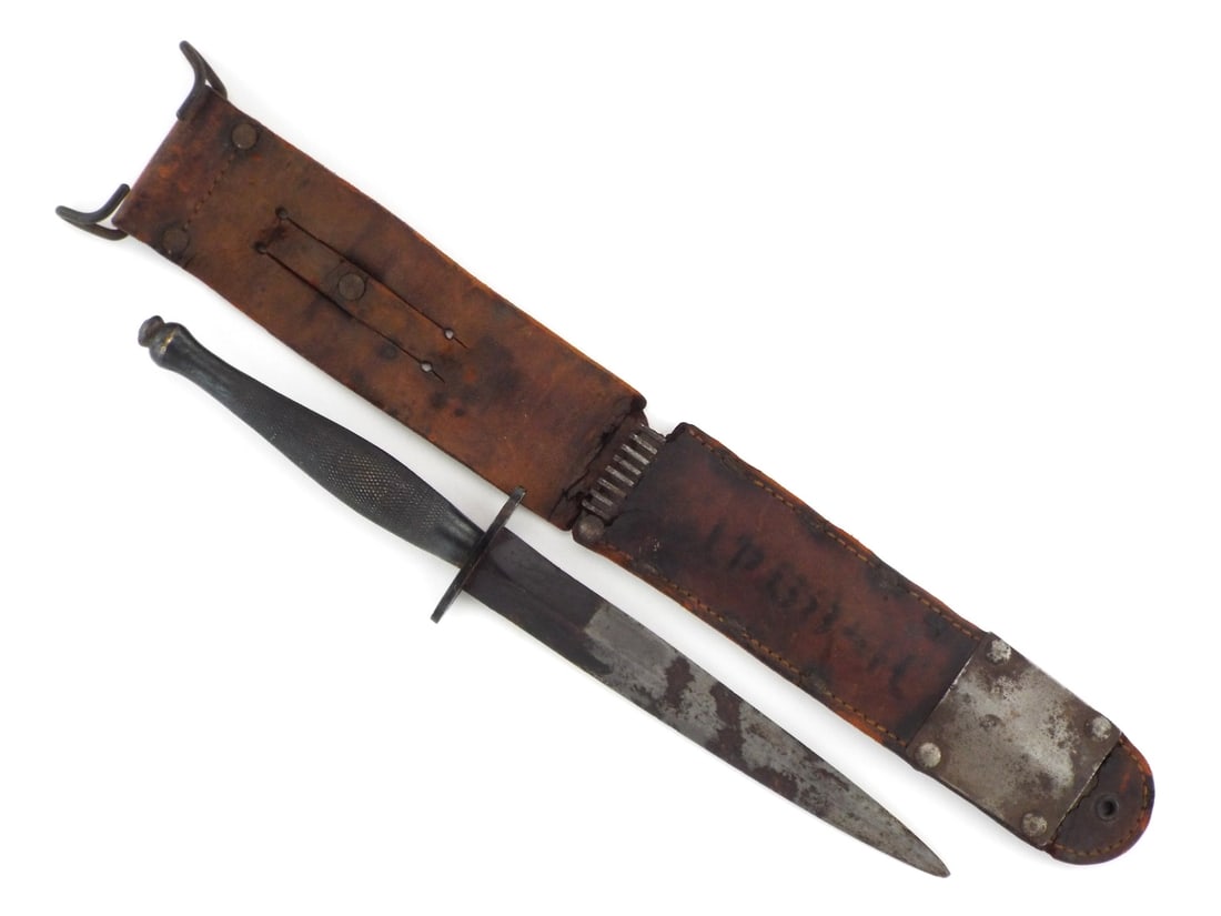 British WWII Fairbairn Sykes Dagger THIRD PATTERN with Leather Sheath (1 of 6)