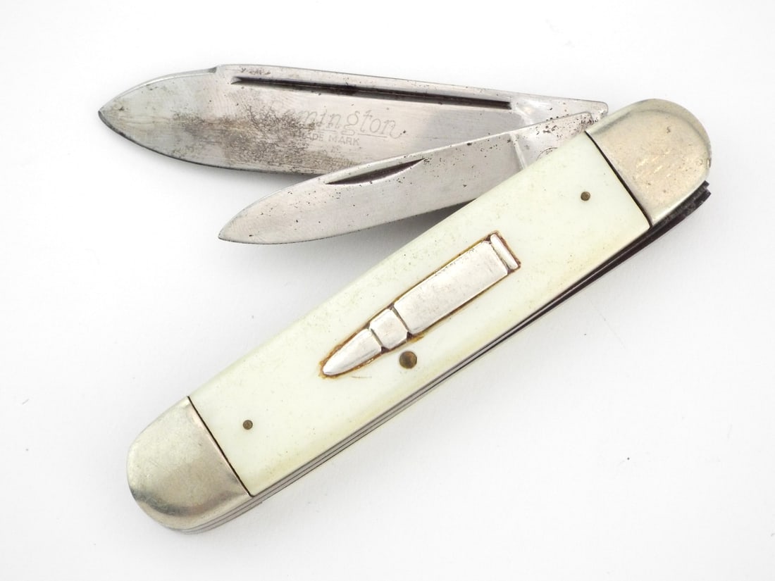 Rare Remington Bullet Pocket Knife: Good Condition. Length 4 inches.
