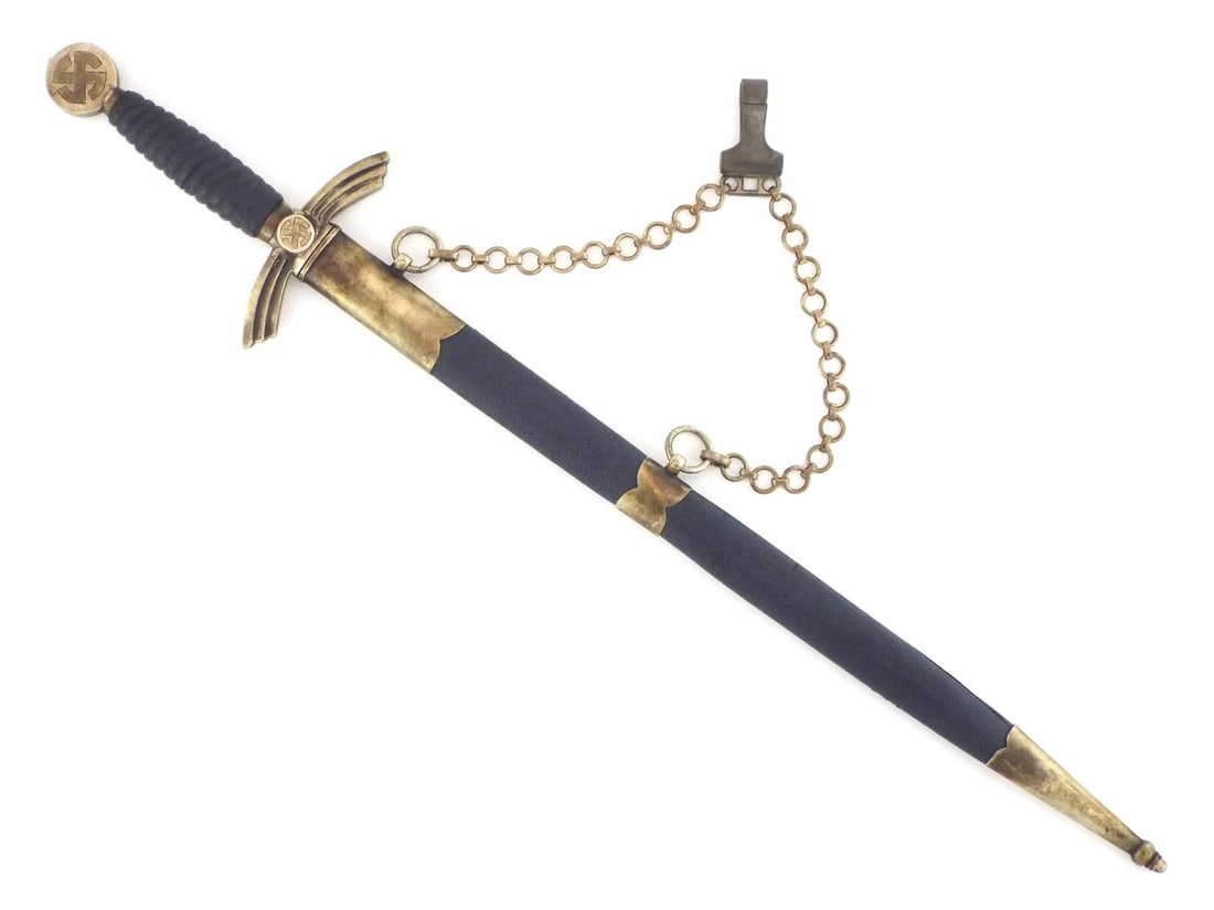 SUPER RARE MINT German WWII DLV Dagger by Paul Weyersberg & Co.: Early official Deutscher Luftsportverband (DLV) Long Dagger by Paul Weyersberg & Co., Solingen in mint condition. Please note the pinned pommel and correct no wire grip.Early official Deutscher Luftsp